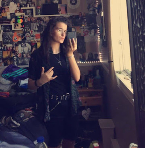 Meet your Posher, Alexe - Picture 1 of 1